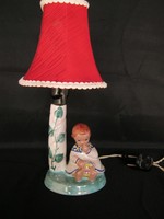 Kislány korsóval kerámia lámpa