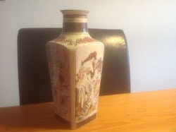 Zsolnay  szecesziós  Maca váza 