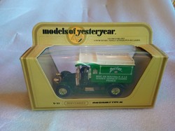 1910-es Renault Matchbox kisteherautó modell eredeti dobozában, 1983-ban gyártott