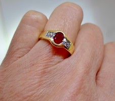 Szépséges rubin és gyémánt köves arany gyűrű