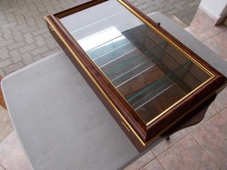 Gyűtemény fáli vitrin,34 x 60 x10 cm