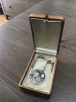 Antik szecessziós ezüst medál nyaklánccal eredeti tűzopál kővel