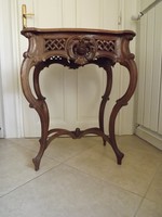 Antik bécsi barokk kis asztal