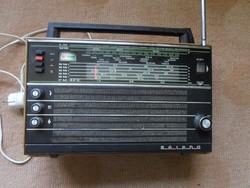 Selena B 211, retro szovjet rádió (1970-es évek)