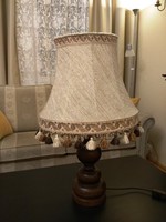 Asztali lámpa szövet ernyővel