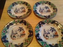 Keleti  deszertes porcelán tányérok