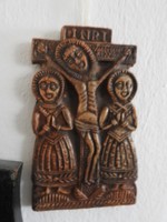 Jézus a kereszten asszonyokkal - fali kerámia 