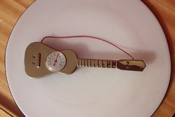 Régi gitár hőmérő