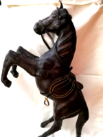 40 cm magas bőrrel bevont ló szobor