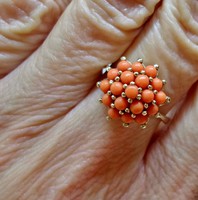Szépen megőrzött antik arany korall gyűrű