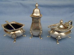 Antik barokk asztali fűszertartó készlet kínáló, kettő kék üveg betéttel és mini kanállal
