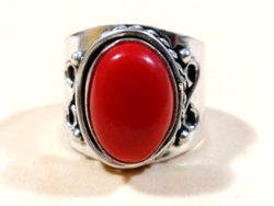 Vörös korall köves, 925-s finomságú ezüst gyűrű