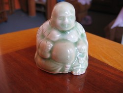 Szeladon mázas, kisméretű buddha szobor