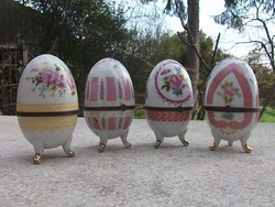 Ékszertartó porcelán tojás-húsvéti tojás nagy méret-rézpánttal 