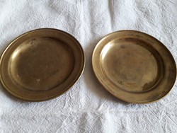 Súlyos réz tányérok (2 db)