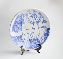 Kék-fehér retro iparművész kerámia tányér ló és lovasa - betyár vagy vitéz figurával