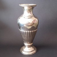 Gyönyörű pesti ezüst váza. 530 gr.