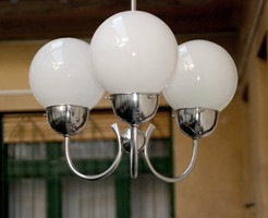 Art deco  -  Bauhaus csillár felújítva  -  3 kar  -  fehér gömb búrák
