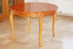 Chippendél barok Sligmann étkezőasztal 110x76cm + 4 szék