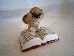 Drasche porcelán: könyvön ülő olvasó tudós bagoly madár