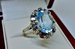 Szépséges antik valódi 6.75ct kék topáz és 0.22ct gyémánt arany gyűrű
