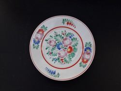 Hollóházi kistányér - virágos bécsirózsás falitányér - népi paraszti tányér