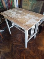 Antik fenyő konyhai asztal