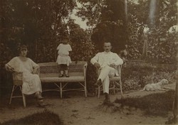 0W050 Régi családi fotográfia keretben ~1920
