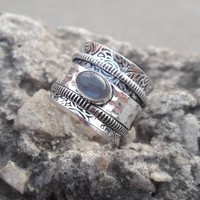 Sterling ezüst forgó gyűrű, labradorit kővel