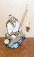Keleti, kínai horgász porcelán figura