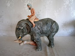 Különleges és ritka, jelzett biszkvit óriási porcelán figura: Elefánt rajta az idomár
