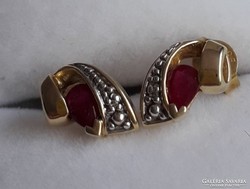 Arany (14kar.) fülbevaló rubin, gyémánt drágakövekkel