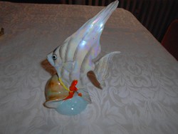 Drasche csigás hal.Szép  kézzel festett vitrin figura