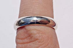 Ezüst 3 mm. széles karikagyűrű