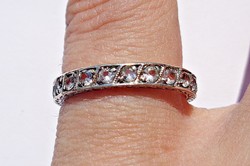 3 mm. széles sok köves ezüst gyűrű