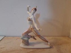 Hollóházi porcelán seherezádé táncos nő