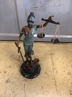 Bronz justitia