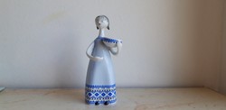hollóházi porcelán art deco tálas nő kék