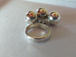 Női ezüst gyűrű gömbökkel vadrózsa 123 részére