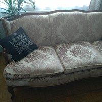 Bársony kanapé