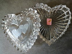 Szív alakú ólomkristály fedeles ékszertartó doboz