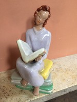 Olvasó lány art deco szobor