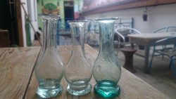 fújt üveg paraszti pálinkáspoharak,gyönyörü zöldes hutaüveg,még mérce nélkül,19.sz.eleje,3db. egyben