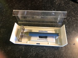 Antik borotva, Gillette Slimtwist dobozában