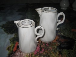 Lukafai  antik kiöntők    14 és 11 cm   / ritkán  elő kerülő  porcelánok /