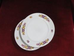Lowland porcelain cake plate with color pattern. Diam. 19.2 Cm. There are!