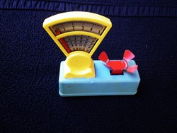 Retro dollhouse kitchen scale