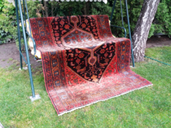 Iráni kézi csomózású Hamadan szőnyeg