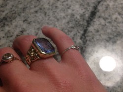 Női pecsétgyűrű