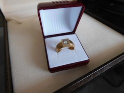   Arany 18 k Női gyűrű   13 gr 